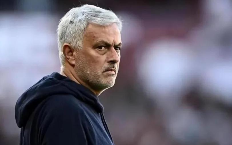 开云下载-包含尤文图斯中场受伤，主教练为阵容调整头疼的词条