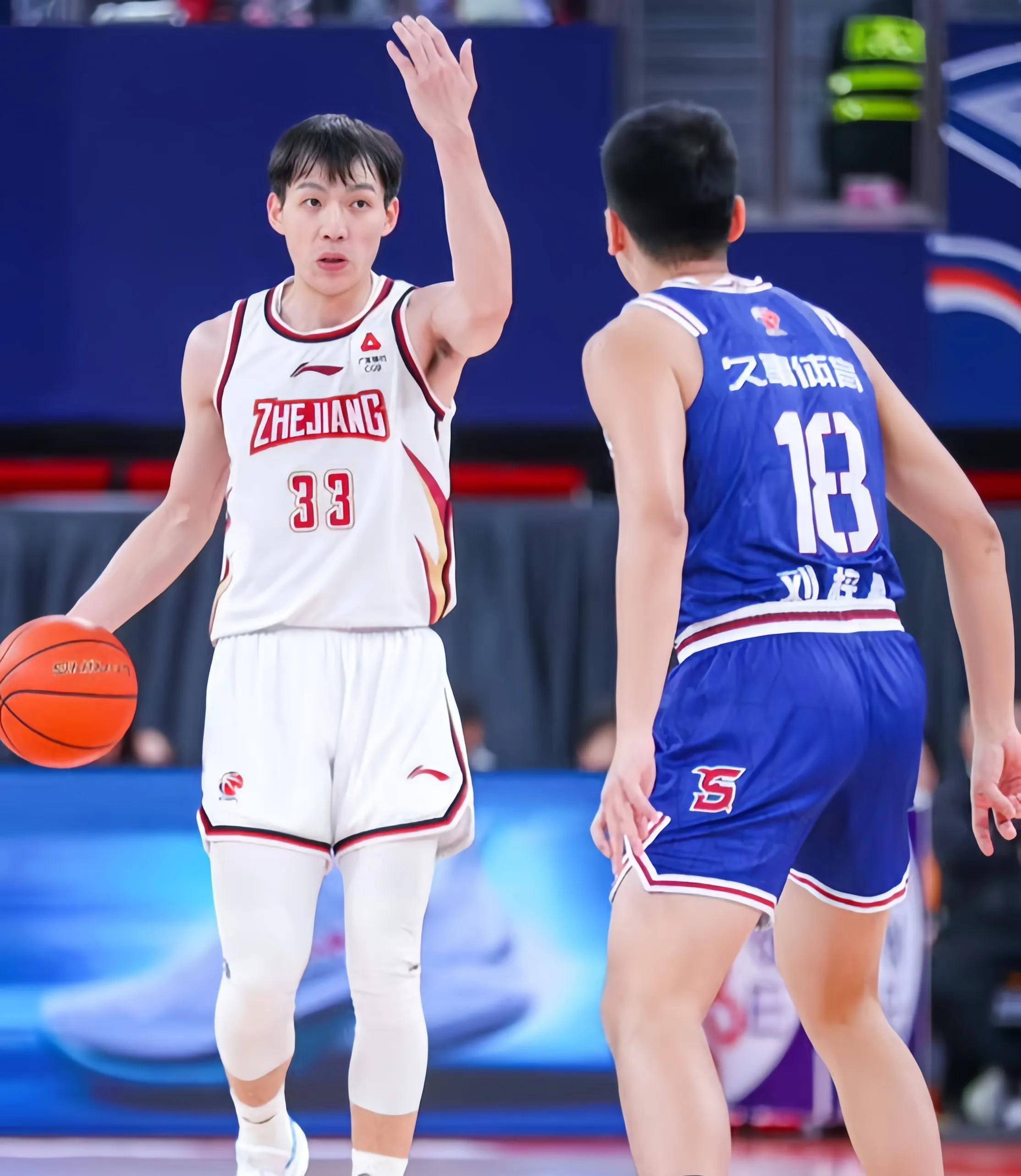 篮球联赛冠军之争激烈升温,各队实力均衡的简单介绍 篮球联赛冠军之争激烈升温,各队实力均衡的简单介绍