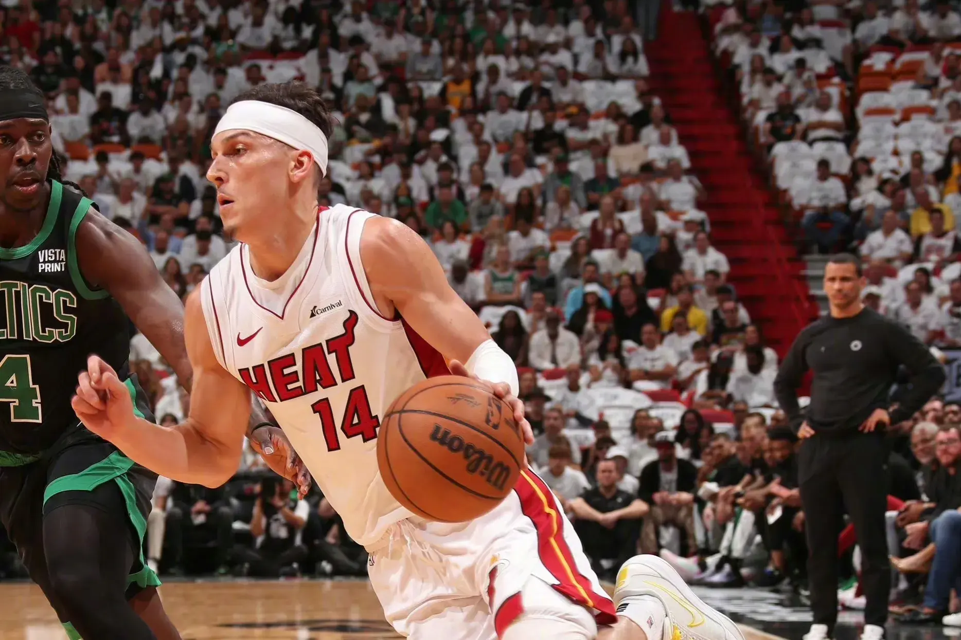 热火惨败快船!巴特勒突破失误频频丢掉比赛 热火惨败快船!巴特勒突破失误频频丢掉比赛