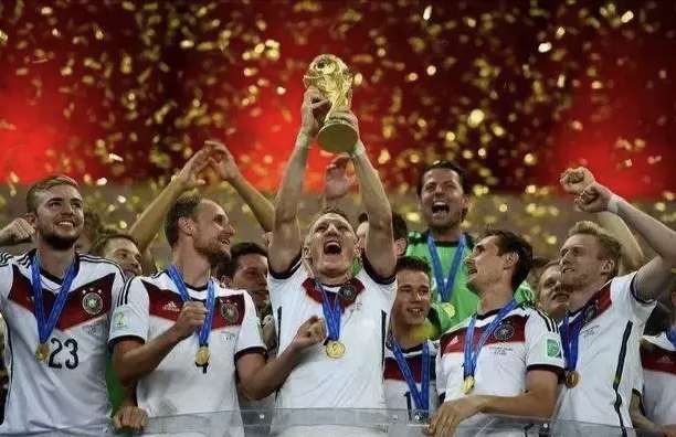 包含德国队在主场击败荷兰,预定下一届欧锦赛席位的词条 包含德国队在主场击败荷兰,预定下一届欧锦赛席位的词条