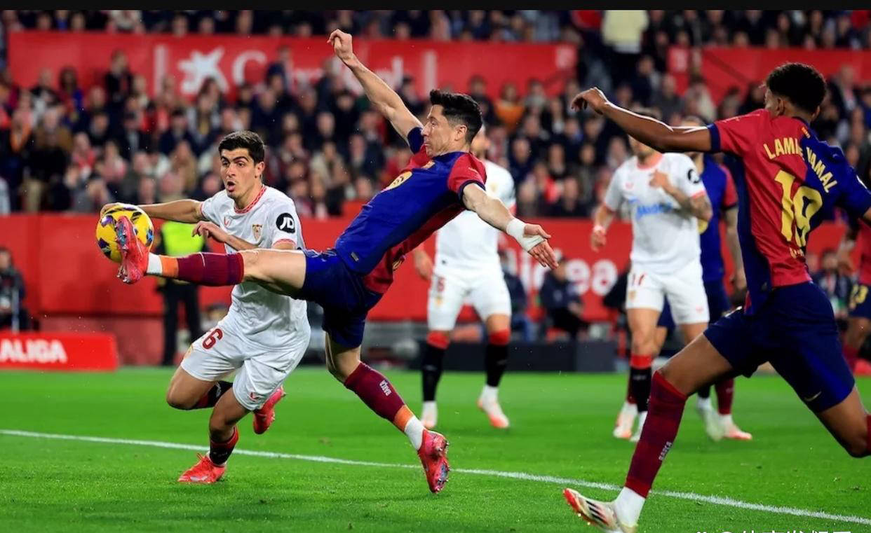 开云体育APP下载-包含巴塞罗那后防机构稳固，球队稳坐西甲榜首位置的词条