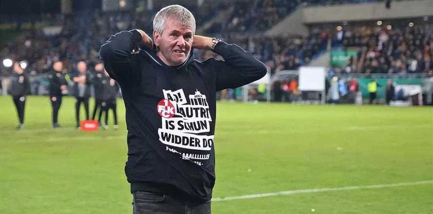 包含沙尔克助教提拔为主帅，球队迎来新气象的词条