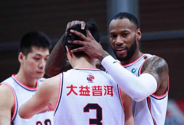 江西男篮胜率领先,夺得多场胜利 江西男篮胜率领先,夺得多场胜利