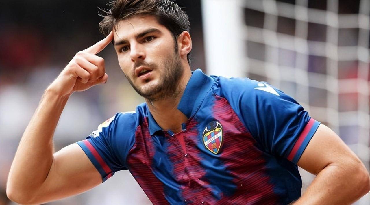 阿尔梅里亚客场告捷,提升保级前景 阿尔梅里亚客场告捷,提升保级前景