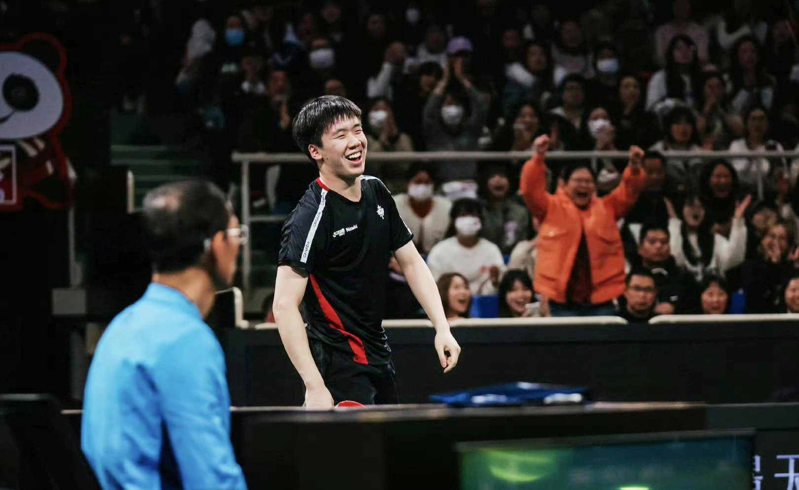 加拿大队备战对手立陶宛队，争取取胜