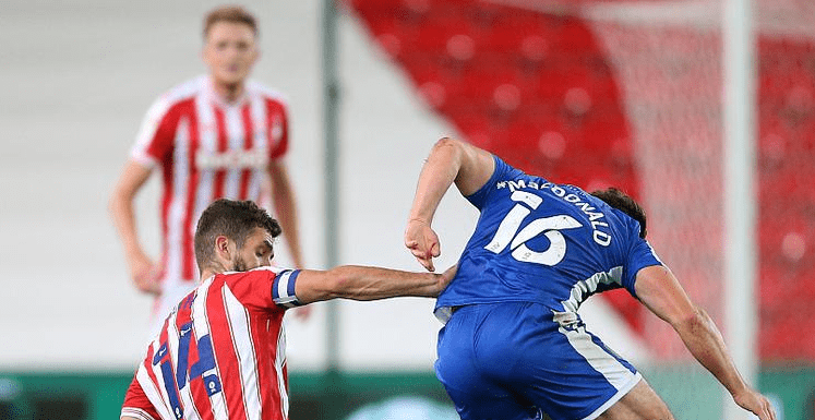 雷丁对阵谢菲联,双方都渴望一场胜利 雷丁对阵谢菲联,双方都渴望一场胜利