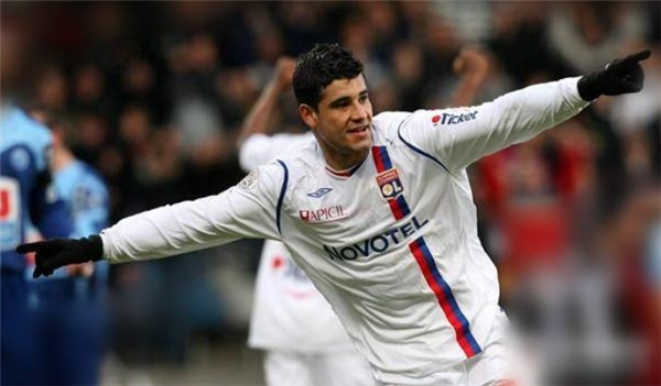 开云官网-包含图卢兹客场战平亚眠，收获宝贵一分的词条