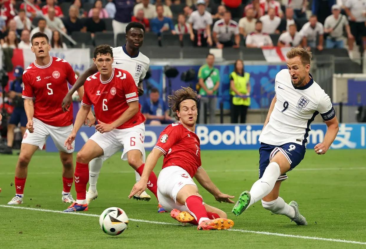 包含特立尼达和多巴哥主场告捷,欧洲杯出线形势良好的词条 包含特立尼达和多巴哥主场告捷,欧洲杯出线形势良好的词条