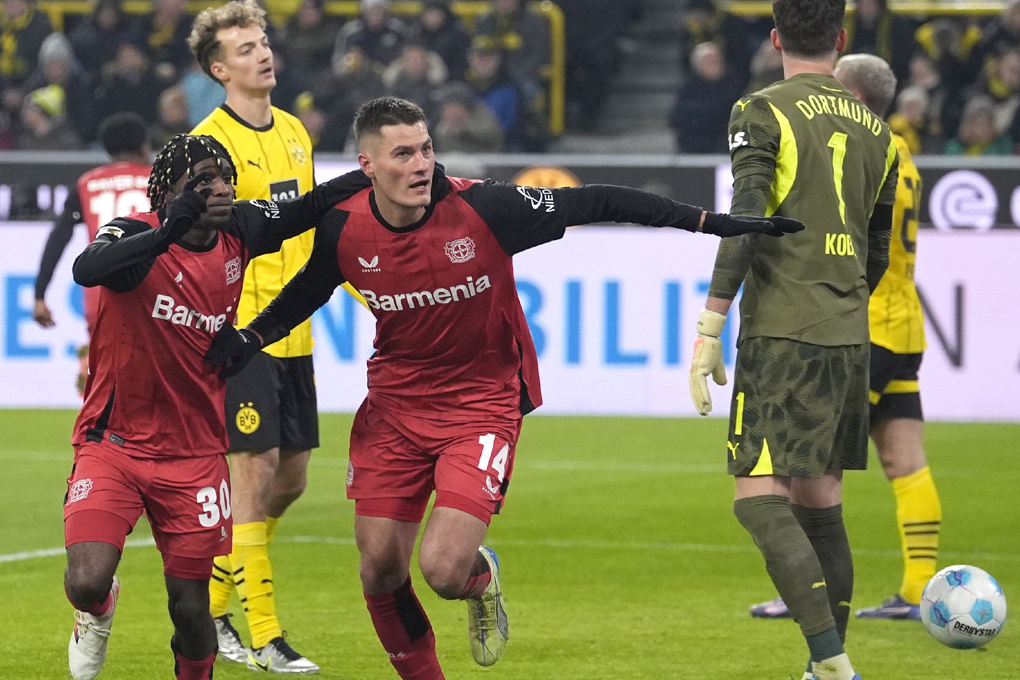 开云体育入口-勒沃库森展现出色实力，登顶德国联赛的简单介绍