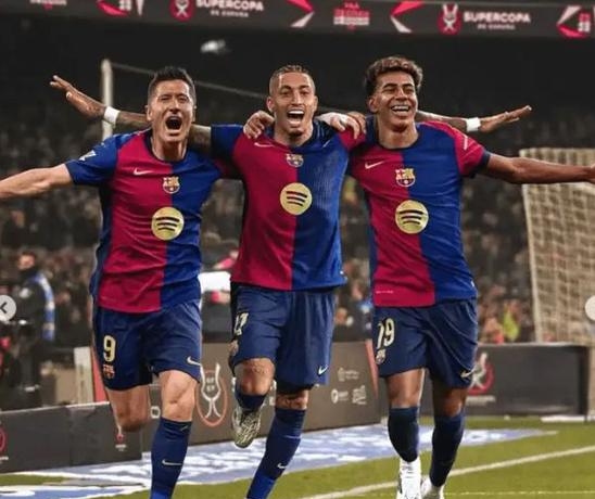 关于拜仁慕尼黑轻取曼城,提前晋级下一轮的信息 关于拜仁慕尼黑轻取曼城,提前晋级下一轮的信息