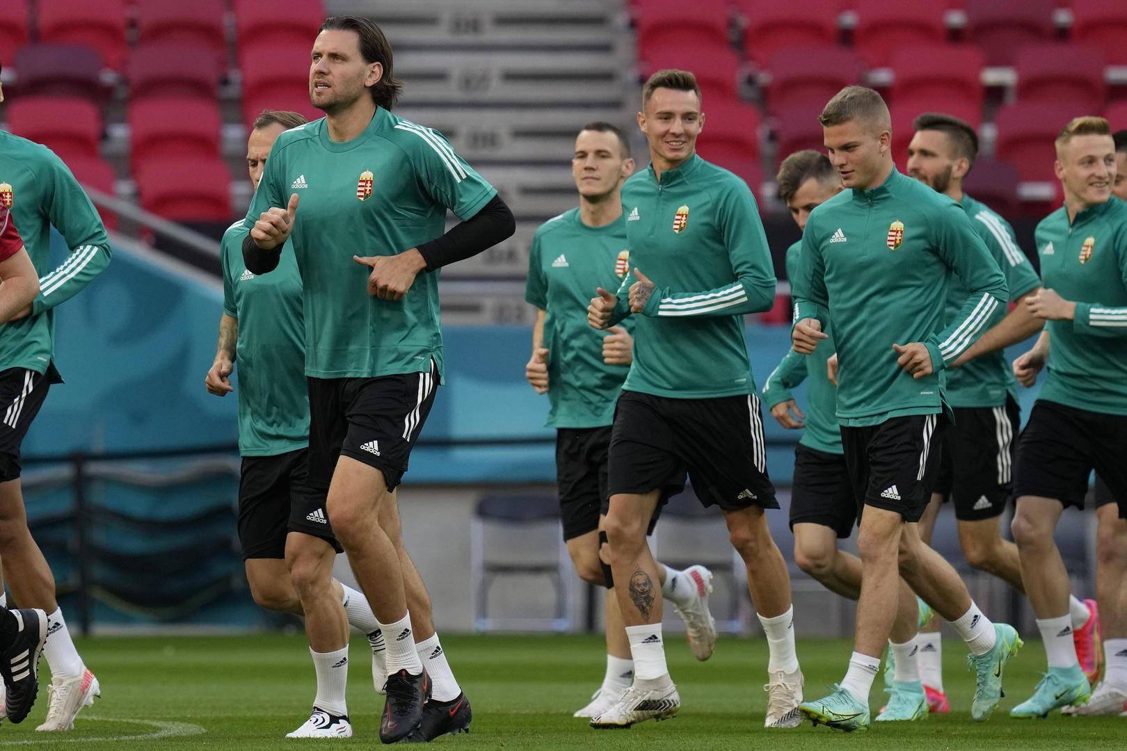 高能对决!欧洲赛场明星球员助阵的简单介绍 高能对决!欧洲赛场明星球员助阵的简单介绍