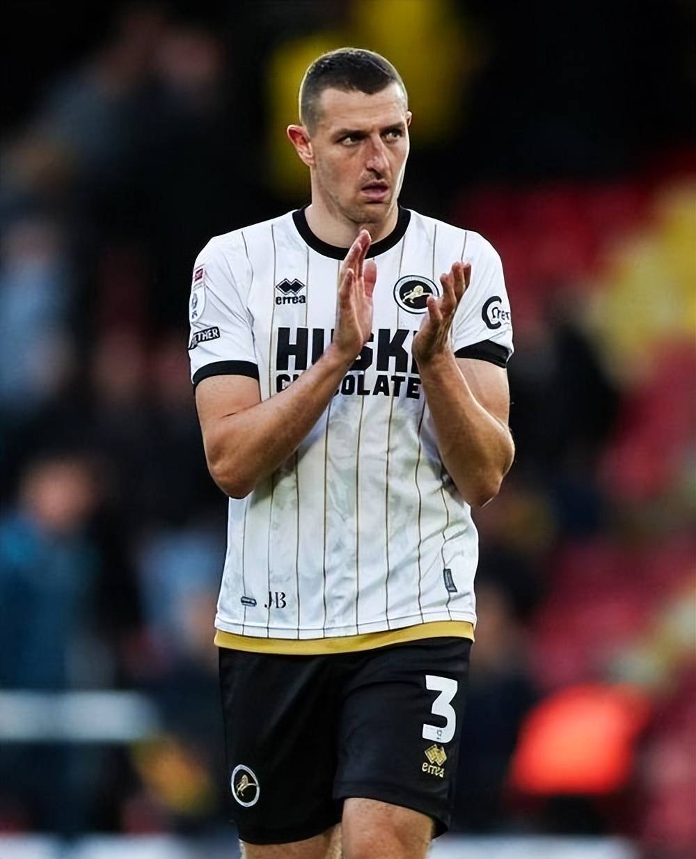 开云体育在线-利兹联全队士气高涨，目标在眼前的简单介绍