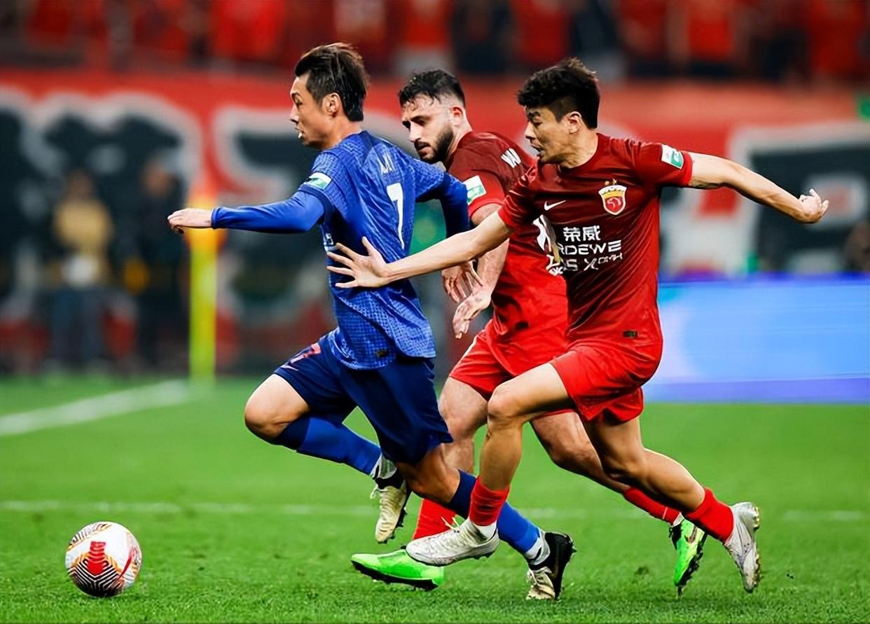 关于亚泰主场力克泰达,咬住保级尾巴追逐保级希望的信息 关于亚泰主场力克泰达,咬住保级尾巴追逐保级希望的信息