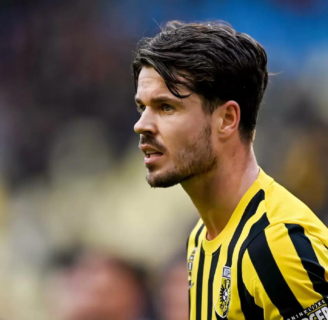 开云体育平台APP-包含阿贾克斯客负一场后，再战豪门皆非易事的词条