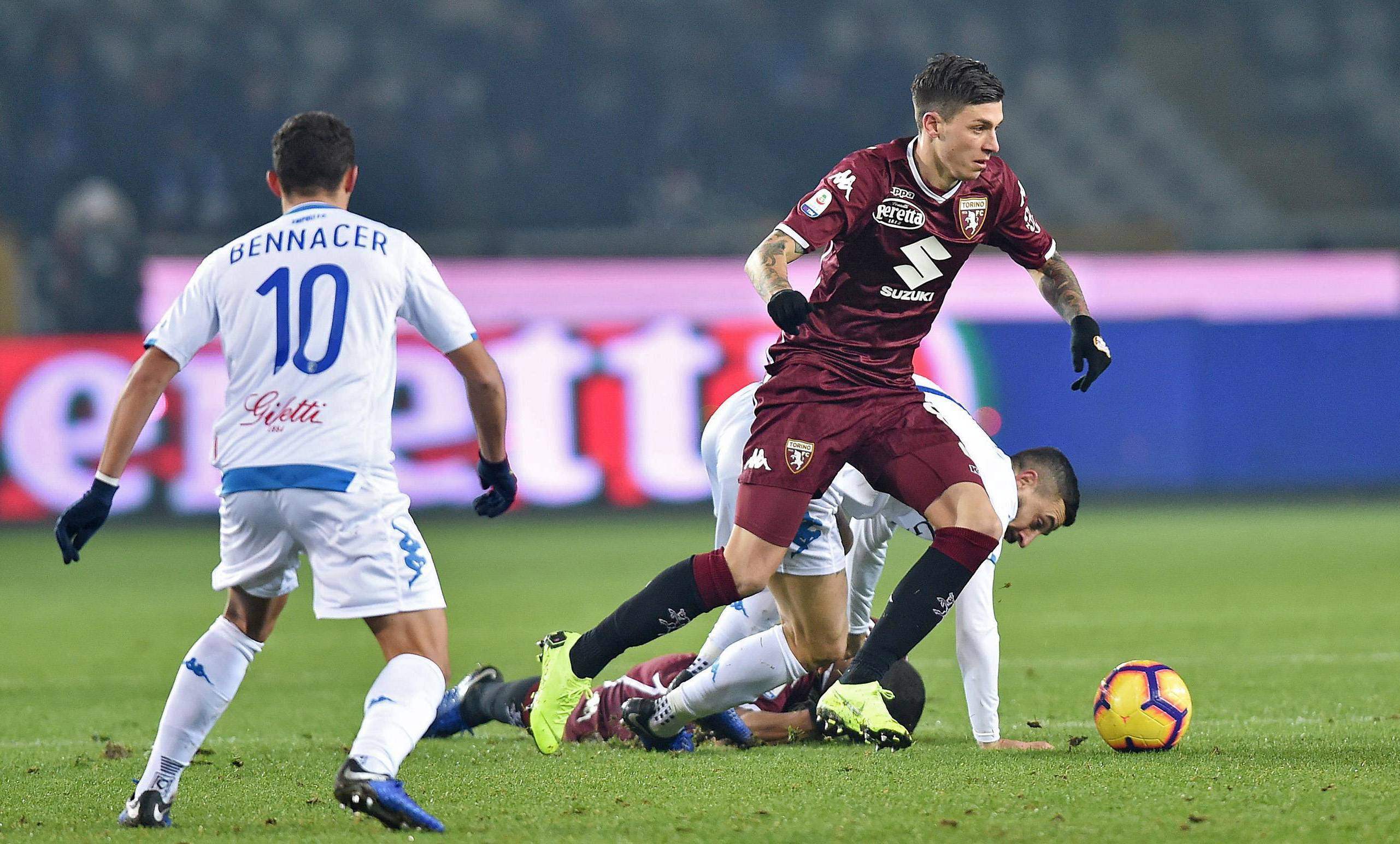 国米客场大胜都灵，继续领跑榜首的简单介绍