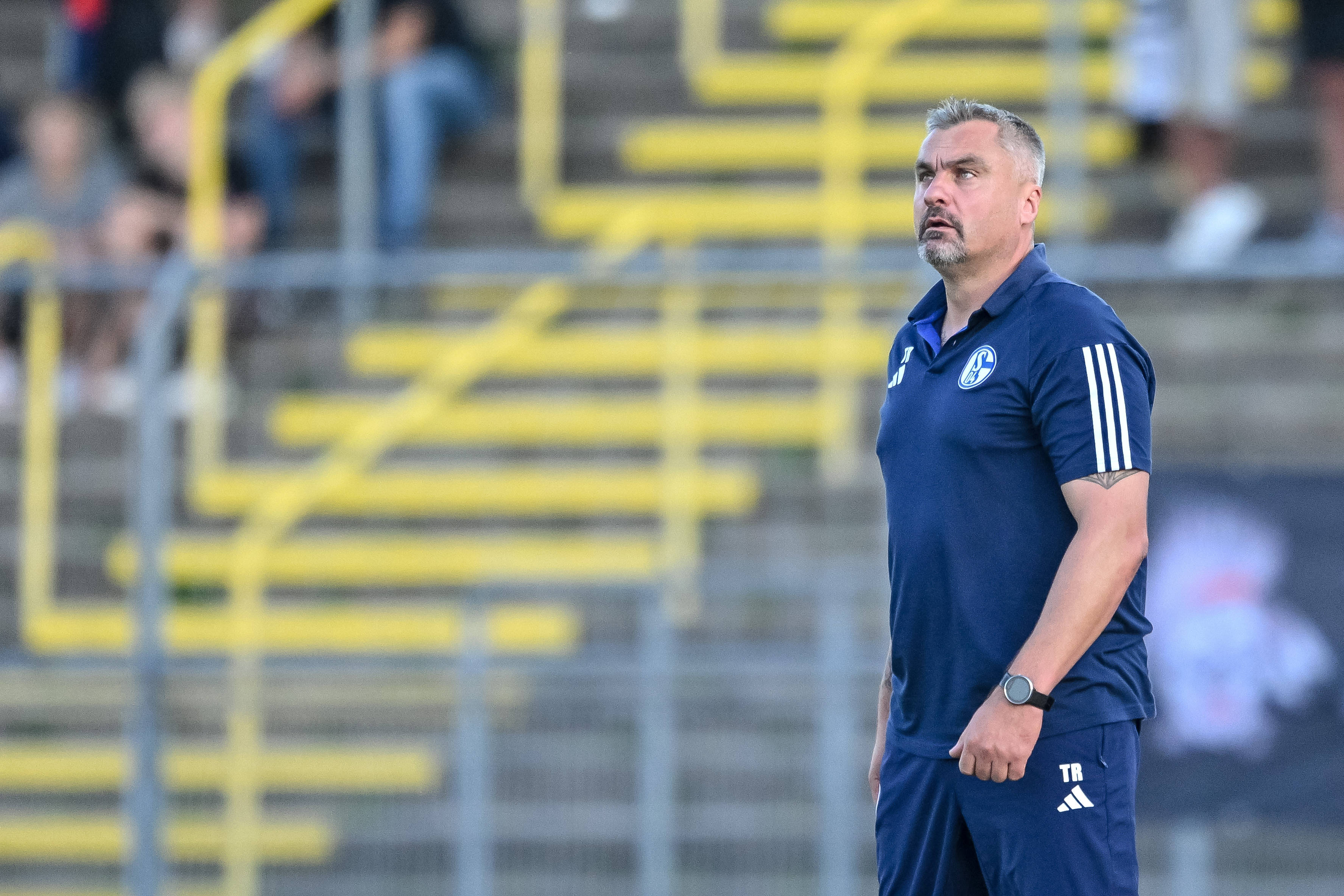 开云体育官网-包含沙尔克濒临重创，德甲夺冠前景不容乐观的词条