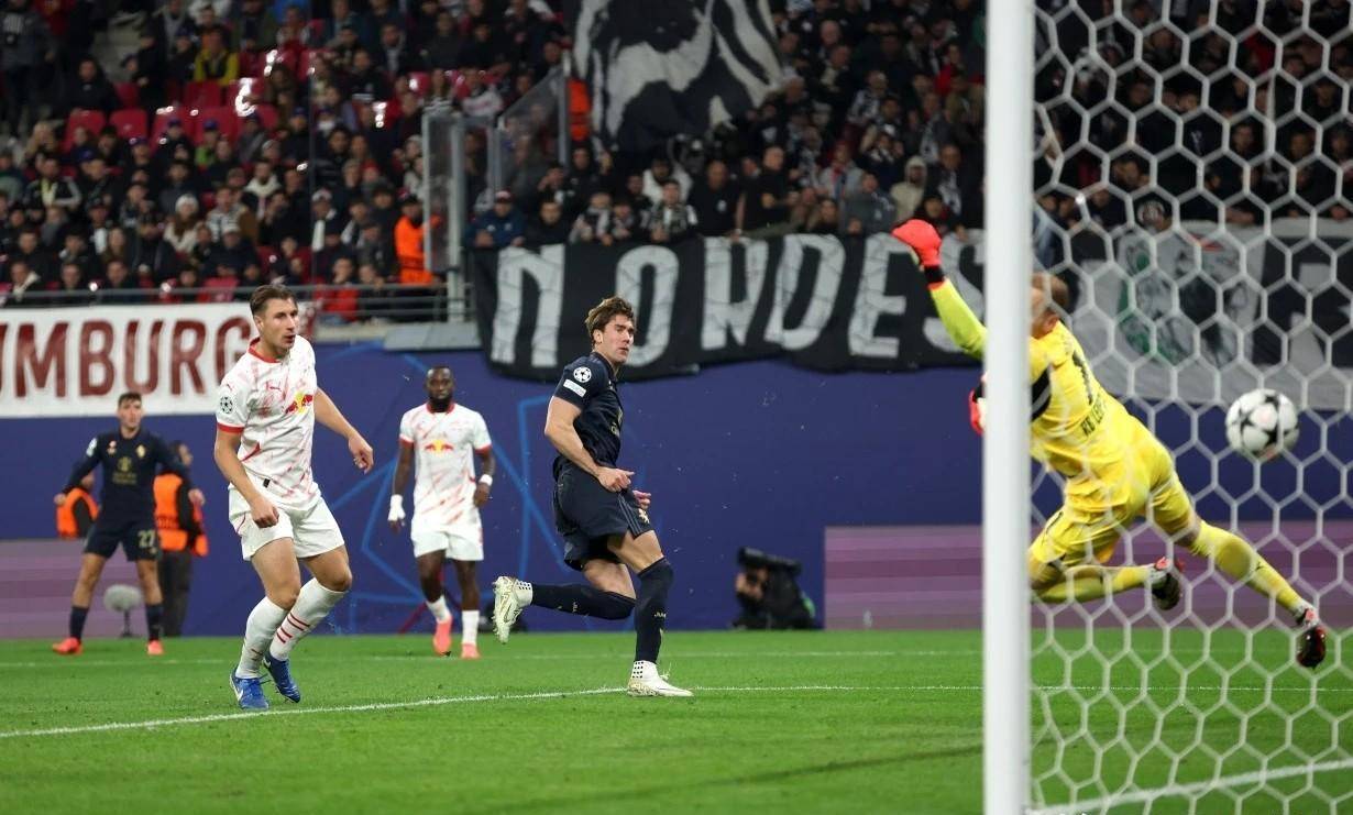 关于梅开二度!尤文图斯前锋助球队取胜的信息 关于梅开二度!尤文图斯前锋助球队取胜的信息