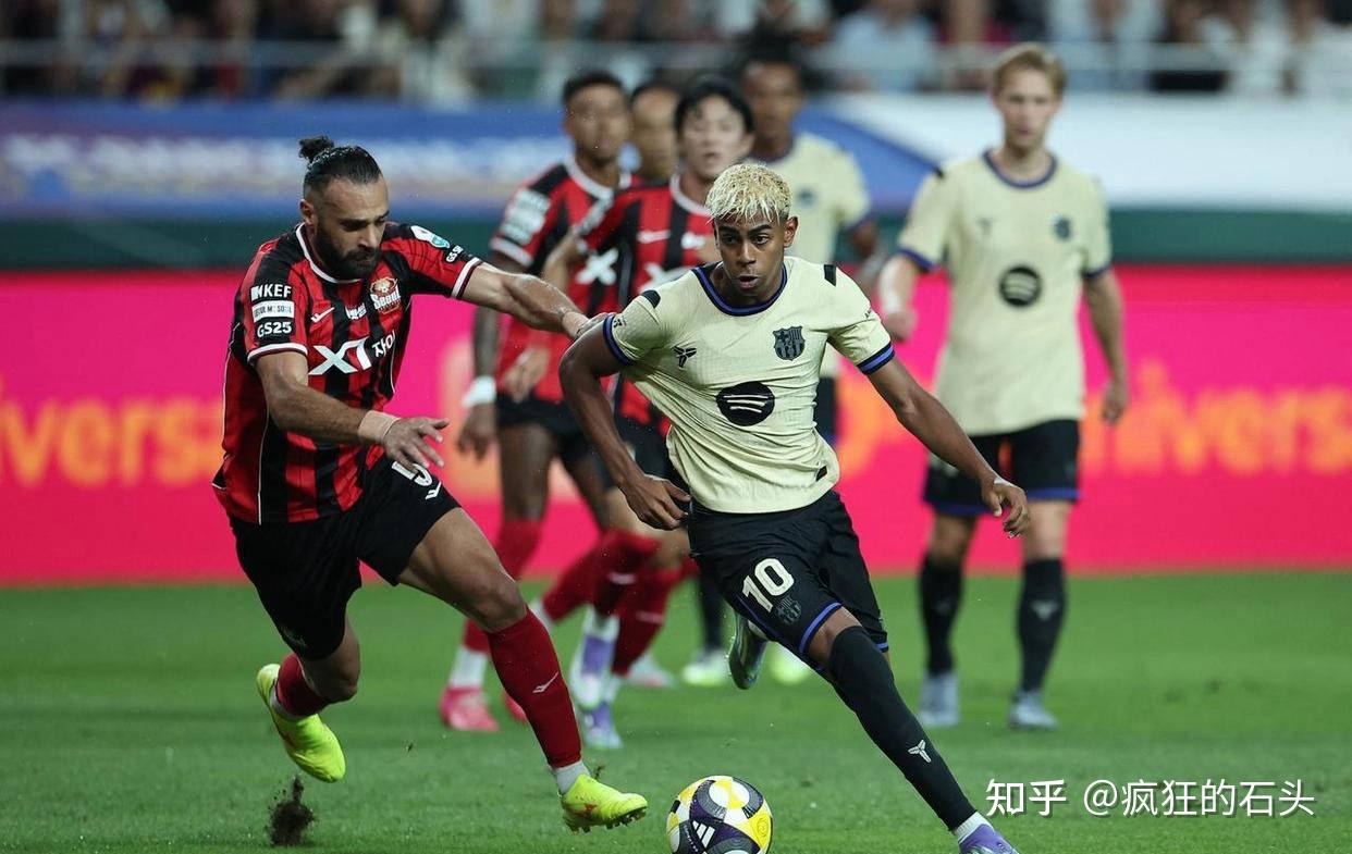 开云体育-球员表现抢眼，精彩瞬间回放