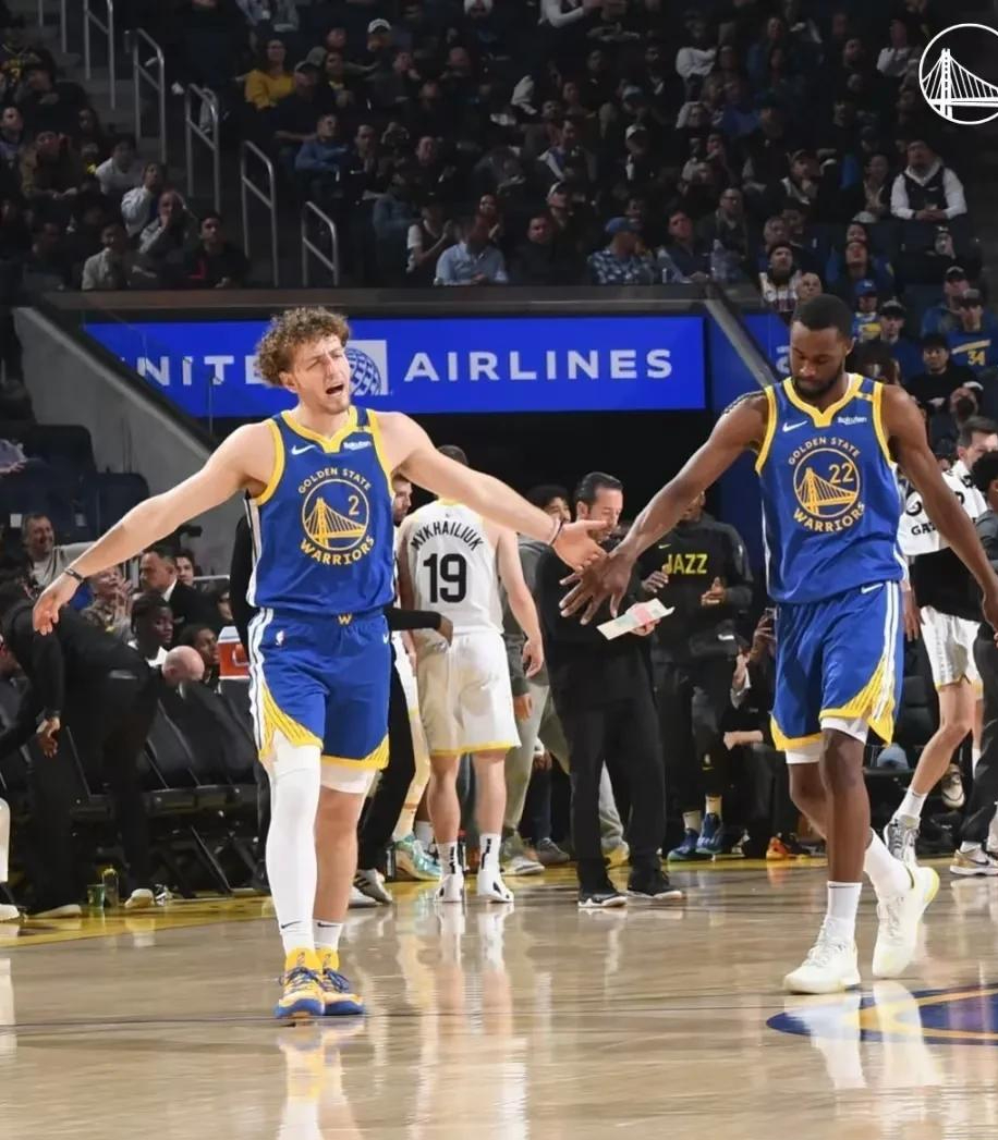 勇士客场大胜爵士,全队表现出色 勇士客场大胜爵士,全队表现出色