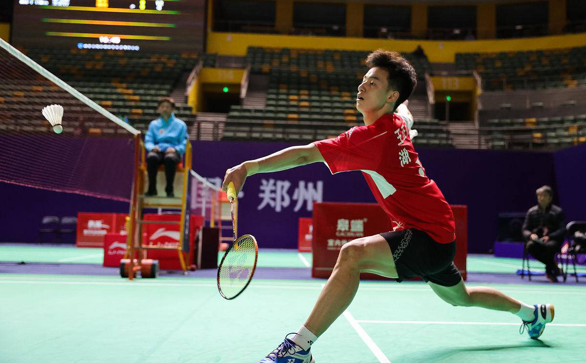 中国羽毛球队横扫泰国羽毛球队,辛杜高光表现的简单介绍 中国羽毛球队横扫泰国羽毛球队,辛杜高光表现的简单介绍