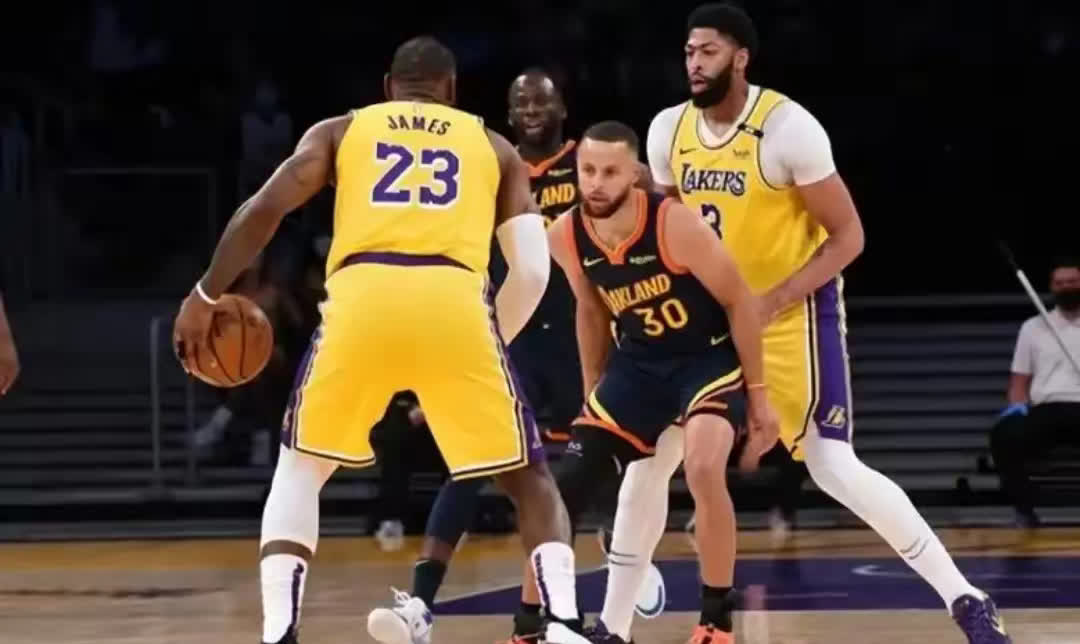 火箭再胜灰熊,取得两连胜 火箭再胜灰熊,取得两连胜