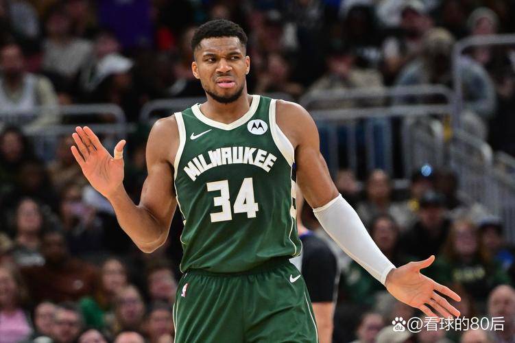 包含雄鹿三分之差不敌开拓者,字母哥复出状态尚未恢复的词条 包含雄鹿三分之差不敌开拓者,字母哥复出状态尚未恢复的词条