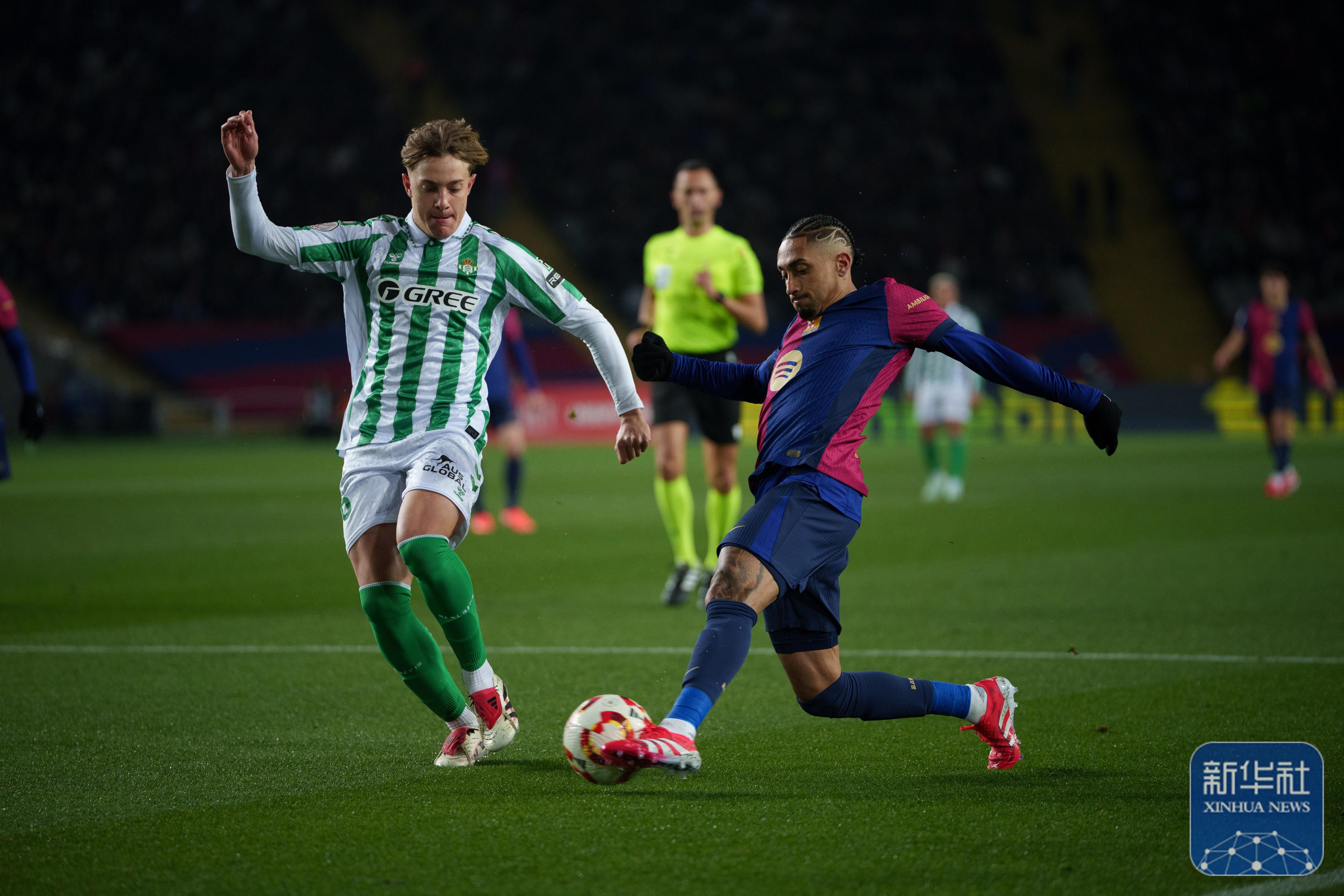 塞维利亚翻盘巴萨，萨内带队取胜