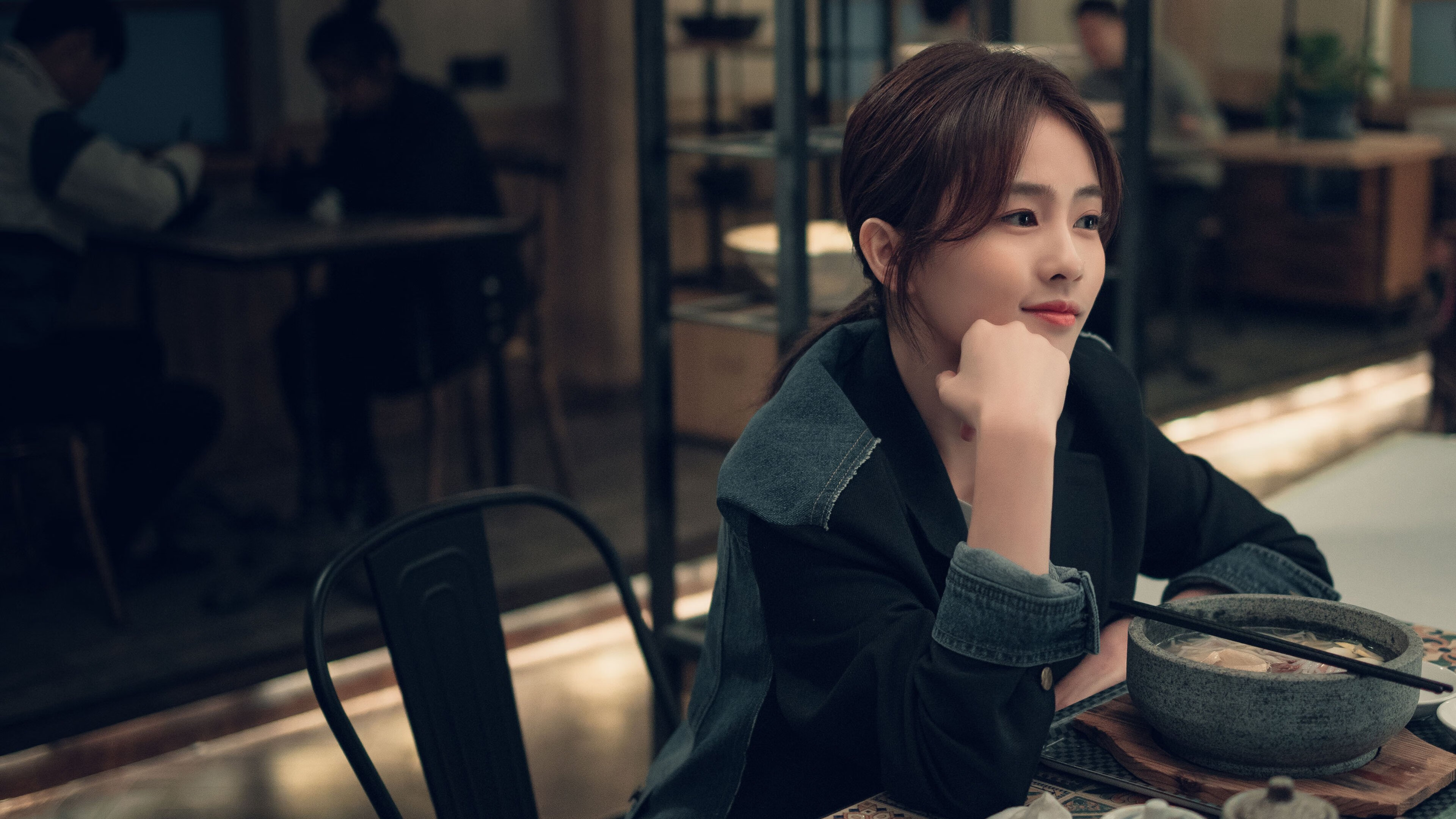 开云体育在线-强势晋级！波兰锁定里昂入场券，姆巴佩高光表现引爆全场