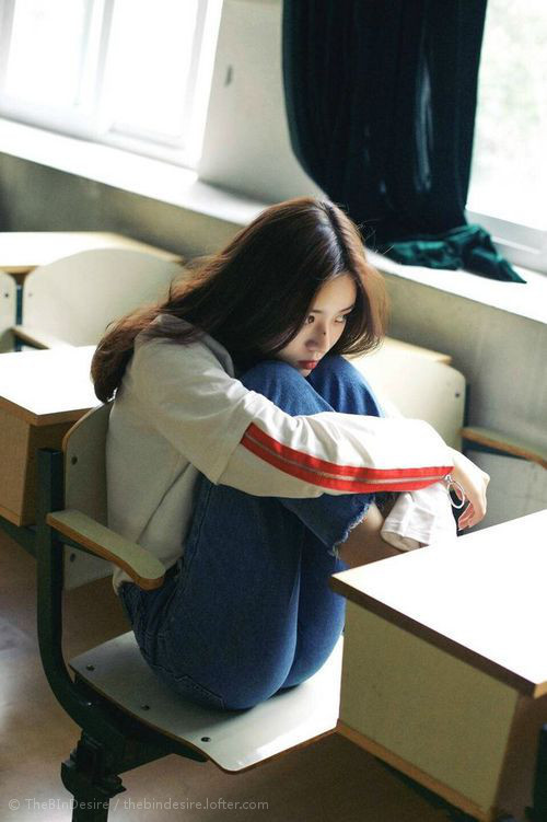 浓眉统治赛场！黄蜂力克广东背后，无解发挥重新定义内线统治力