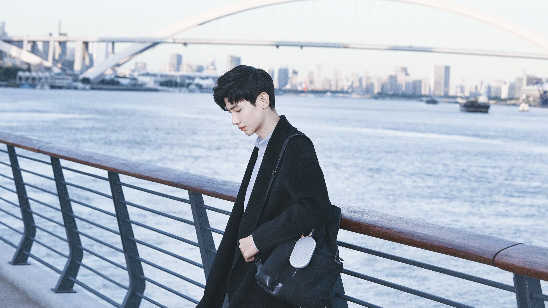 霍勒迪利刃出鞘！快船窒息式防守击溃雄鹿，关键先生主宰攻防两端