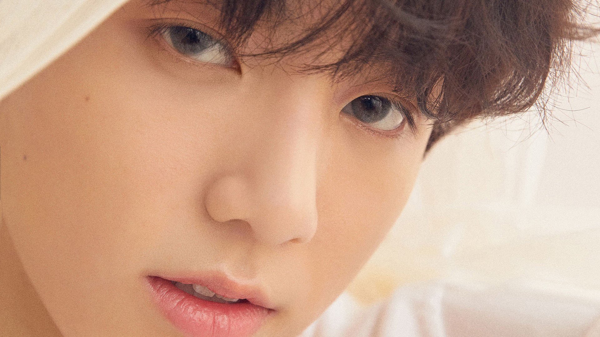 开云官网-跨界接管，戈贝尔在F1揭幕战中的禁区统治与山西队收割公牛的隐喻