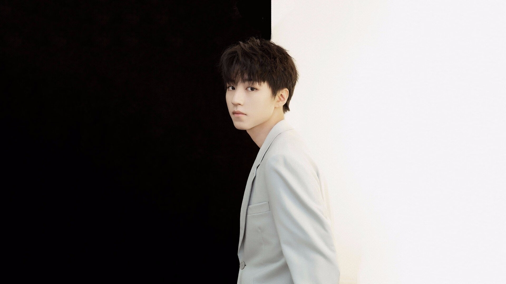 开云体育-楚阿梅尼一战封神！法国连续得分风暴，完美压制哥伦比亚晋级关键战