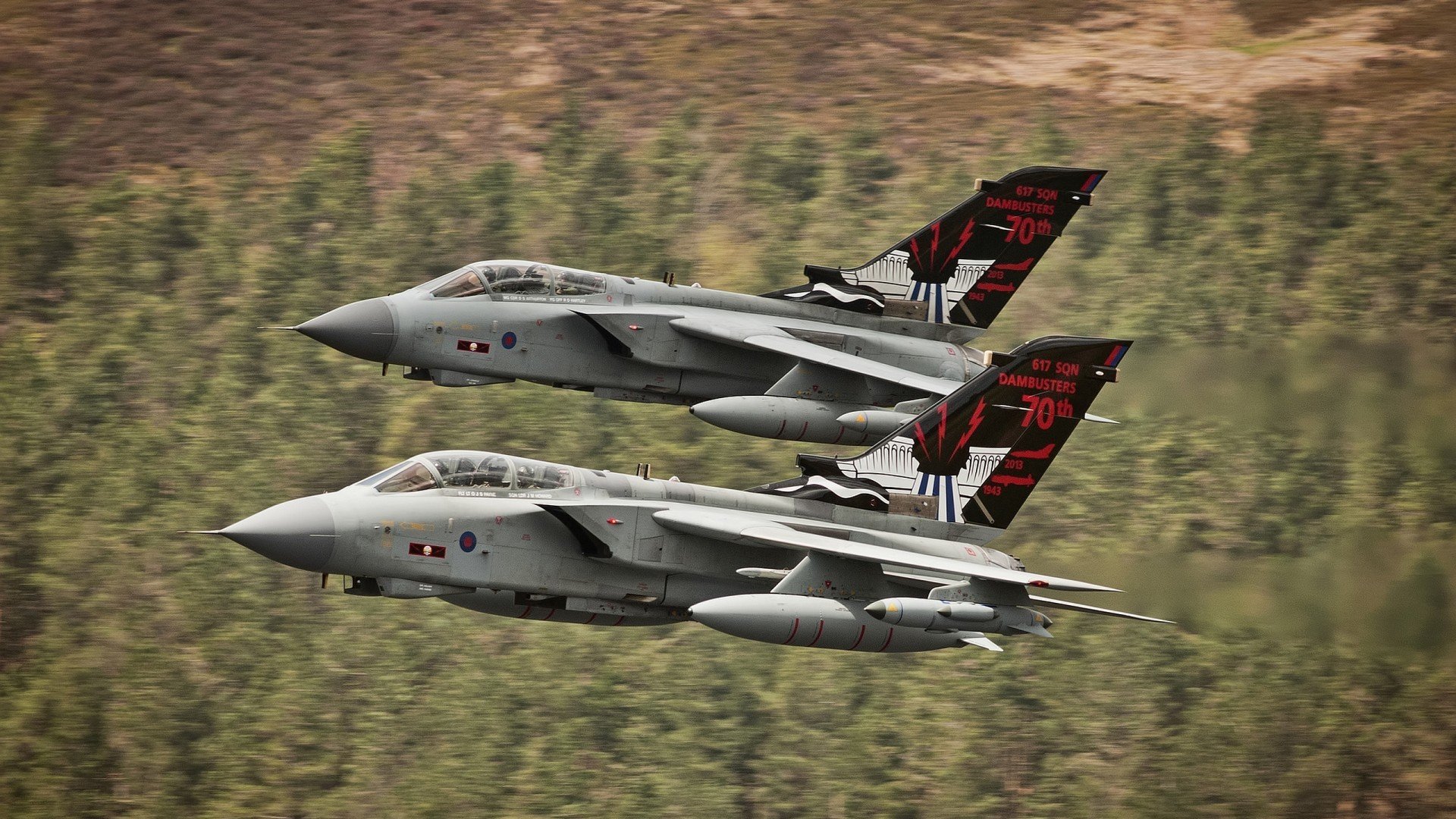 开云平台-孤星璀璨难敌雷霆万钧,詹姆斯的生涯之夜与热火王朝的黄昏序曲